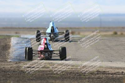 media/Oct-26-2025-CalClub SCCA (Sun) [[8ce1e69566]]/Group 6/Grapevine/